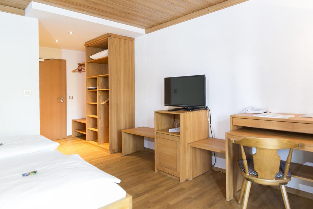 Landhotel Groenenbach Bad Grönenbach Dış mekan fotoğraf